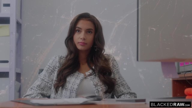 Превью Две подруги в чулках пригласили негра для секса втроем № 44154